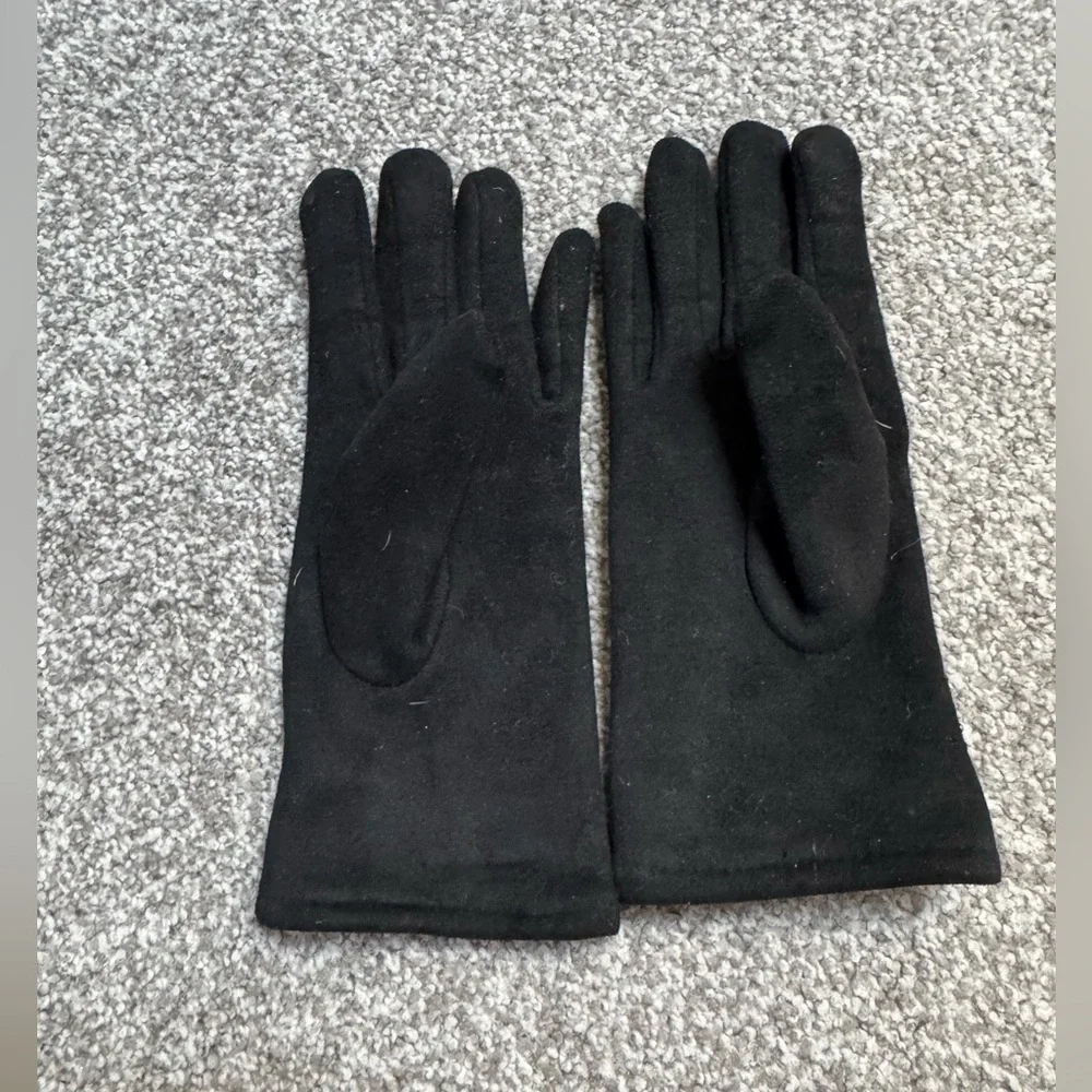 Gloves Gorgeous Dressy Black Women's Suede Gloves with Stud Detail Never Worn
